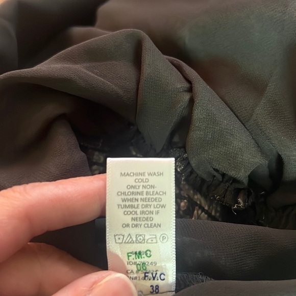 LOFT Black White Ruffle Flare Sleeve Off The Shoulder Top Blouse Size M - Picture 15 of 17